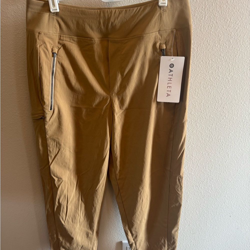 Athleta Tan Trekkie North Jogger NWT 6